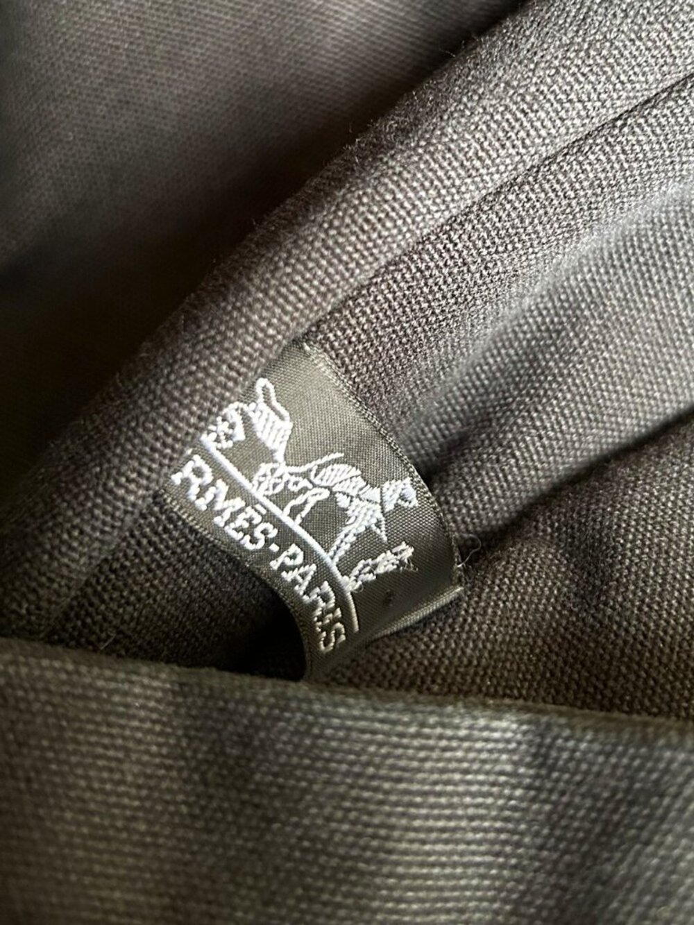 HERMES Toile Fourre-Tout Besace Messenger MM, Black, Gray - Picture 4 of 15